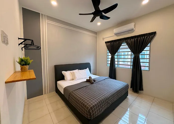 First Curve Ipoh Homestay